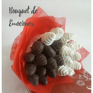 Bouquet de Frutillas chocolatadas. (FM)